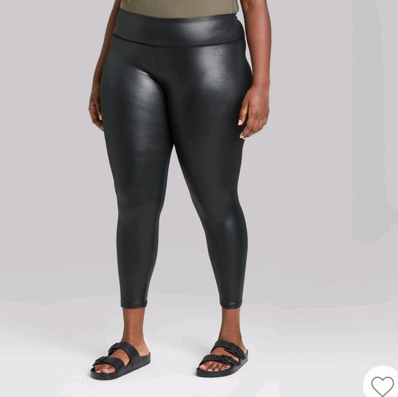 ⭐️2 for $30 SALE⭐️Faux Leather Legging - Picture 2 of 6